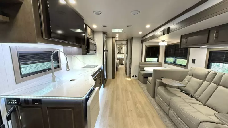 37RB Floorplan Main Room